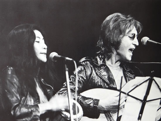 John and Yoko singing, 1971